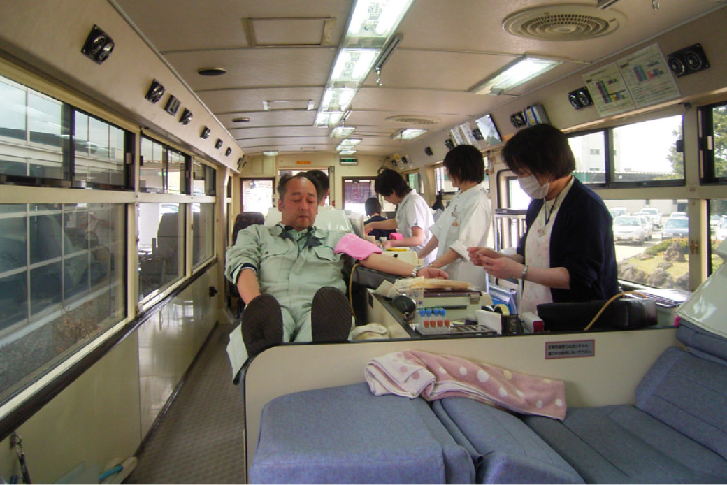 移動採血車ひまわり号への献血協力